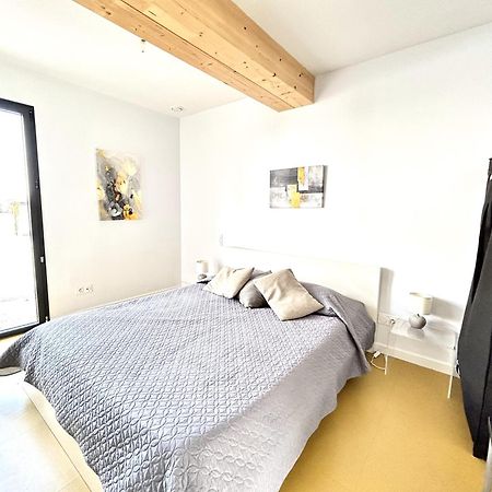 Du Vignoble A L'Atlantique - Residence Montifault Gites Du 2 Au 3 Pieces Le Pallet ภายนอก รูปภาพ