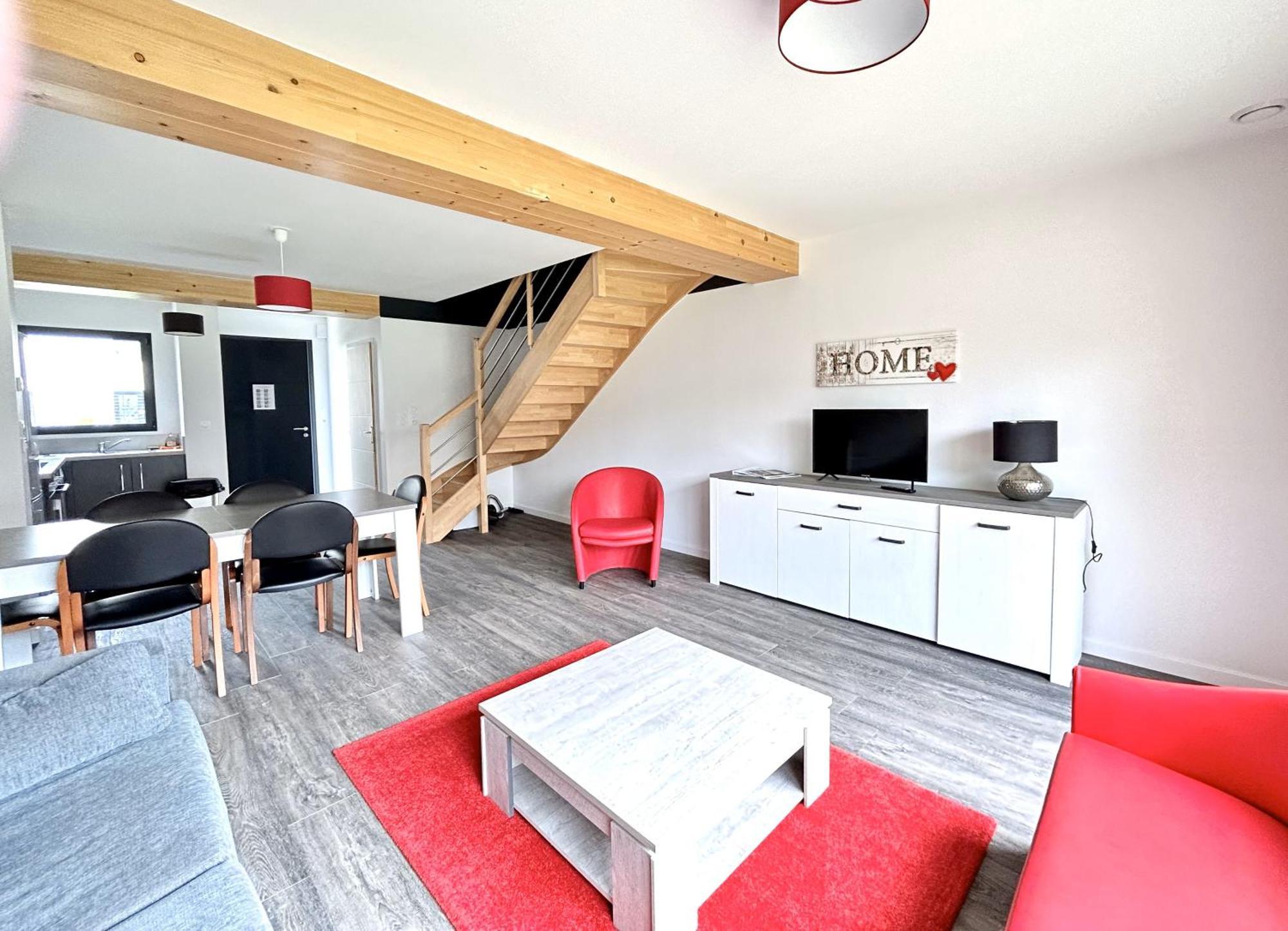 Du Vignoble A L'Atlantique - Residence Montifault Gites Du 2 Au 3 Pieces Le Pallet ภายนอก รูปภาพ