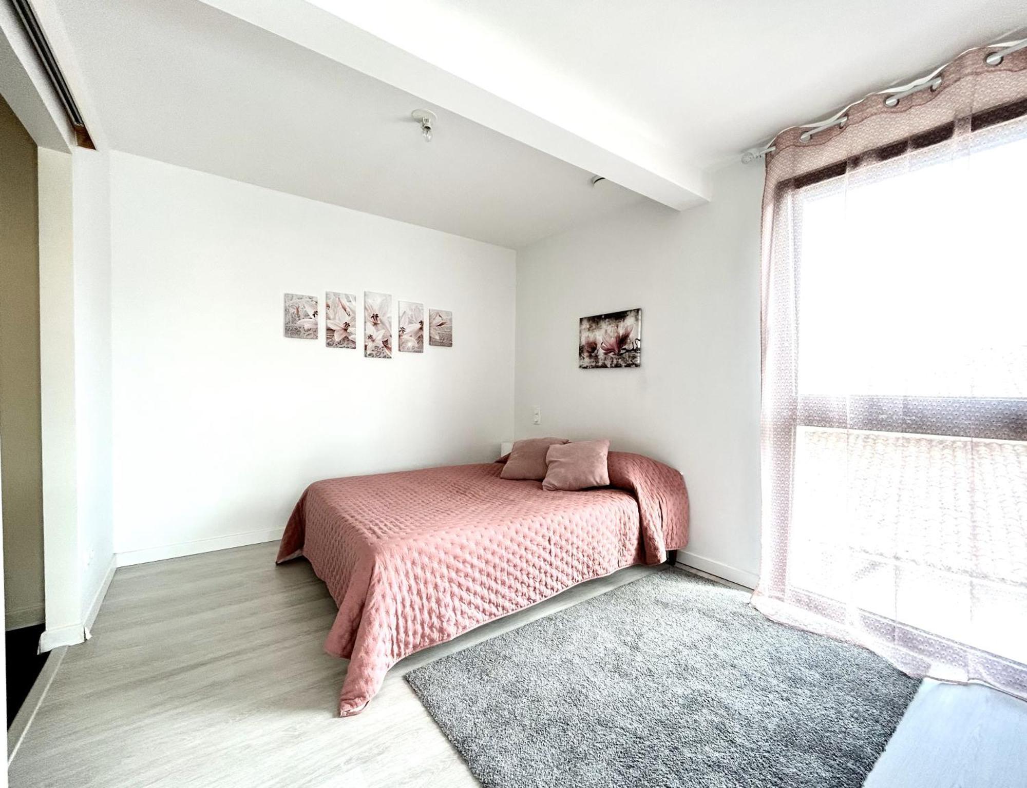 Du Vignoble A L'Atlantique - Residence Montifault Gites Du 2 Au 3 Pieces Le Pallet ภายนอก รูปภาพ